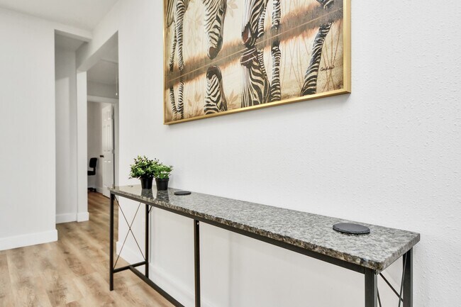 Building Photo - 5115 Clay St