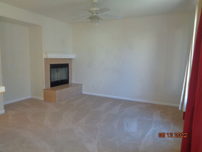 Building Photo - 1205 Valley Glen Dr