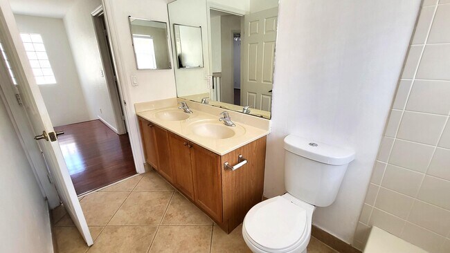 Building Photo - 4088 Lake Tahoe Cir
