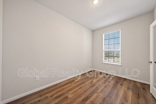 Building Photo - 10391 Obernai Path