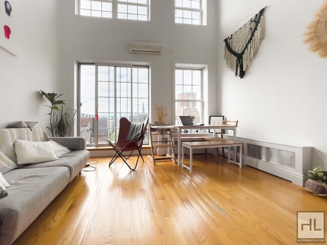 Primary Photo - JAVA STREET / Greenpoint 2-Bed 2-Bath / Pe...