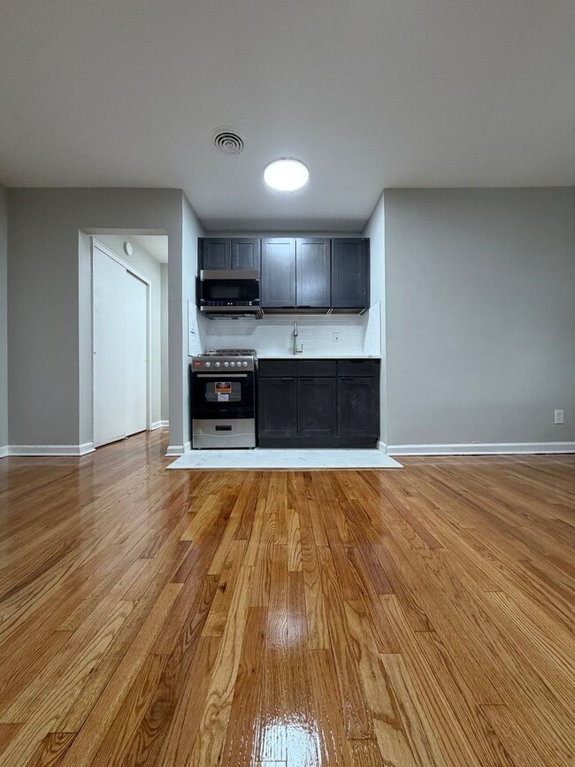 Interior Photo - Oakwood Gardens