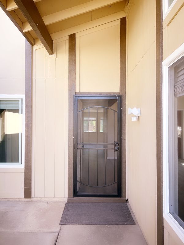 Building Photo - 9528 Mirandy Dr