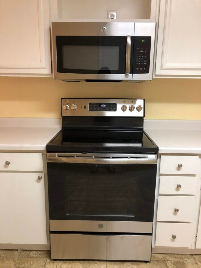 Building Photo - 7205 S Gaylord St