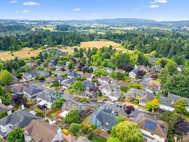 Building Photo - 15926 SW Hampshire Terrace