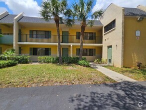 Building Photo - 605 Meadows Cir