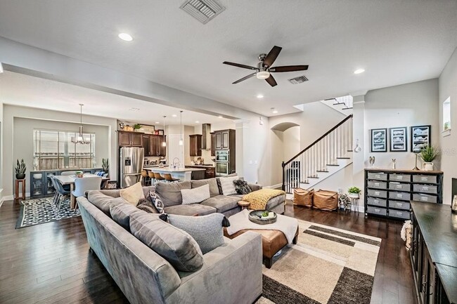 Building Photo - 3007 W Palmira Ave