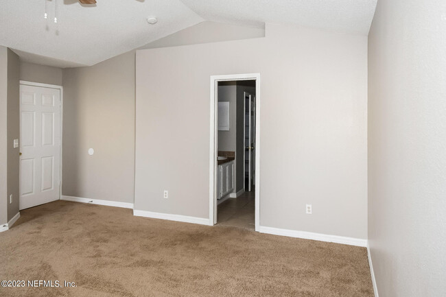 Building Photo - 10994 Traci Lynn Dr