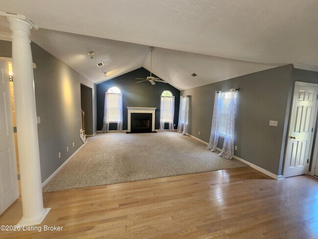 Building Photo - 10828 Glenway Pl