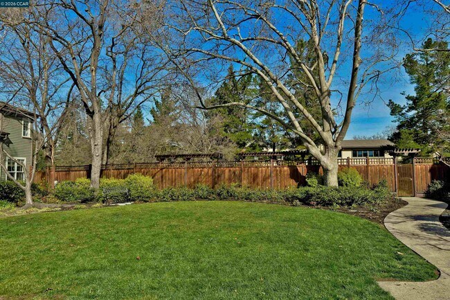 Building Photo - 1079 River Rock Lane