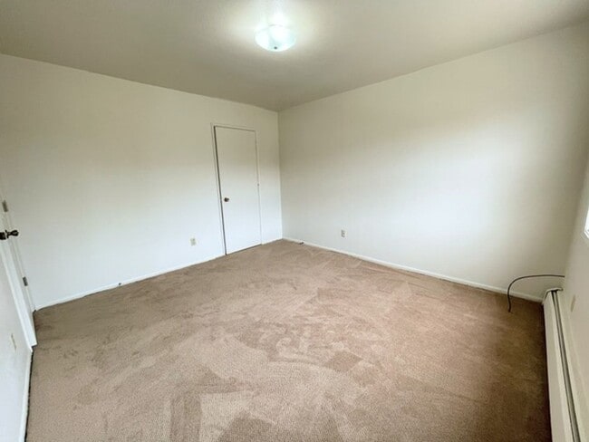 Building Photo - 3909 Malaspina Cir