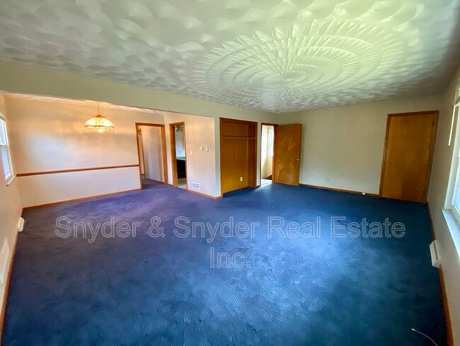 Building Photo - 1857-1859-1859 Cromwell Dr