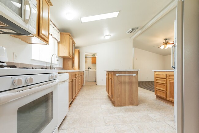 Building Photo - "Charming 3-Bed, 3-Bath Mobile Home on Per...