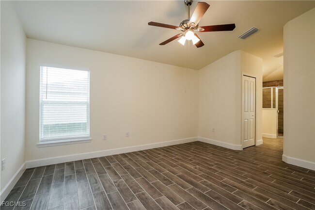Building Photo - 2704 23rd St W
