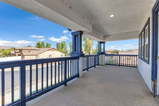 Building Photo - 469 Partridge Ln