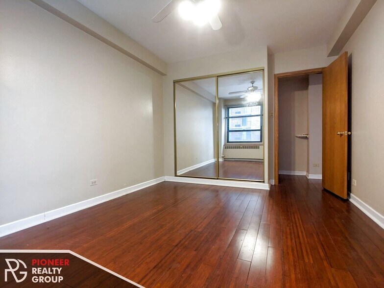 Building Photo - 4180 N Marine Dr