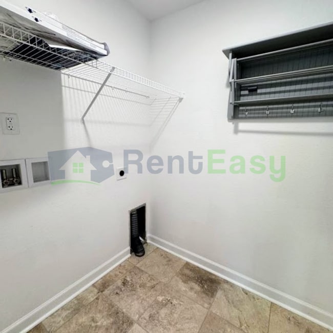 Building Photo - 1229 Parkley Dr