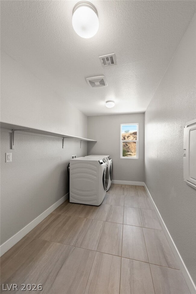 Building Photo - 129 Parliament Point