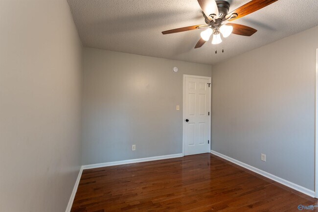 Building Photo - 104 Westminster Way