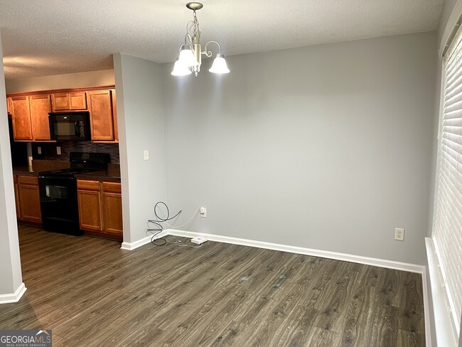 Building Photo - 101 Prattling Ct