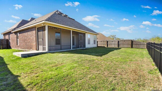 Building Photo - 38363 Brown Rd