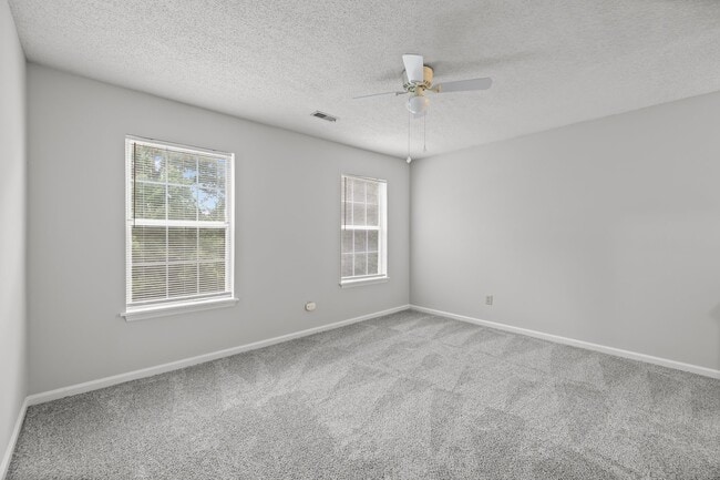 Building Photo - 8910 St Pierre Ln
