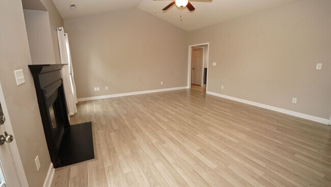 Building Photo - 147 Moonstone Ct