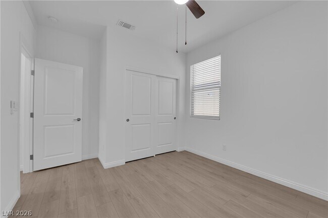Building Photo - 10234 Restless River St