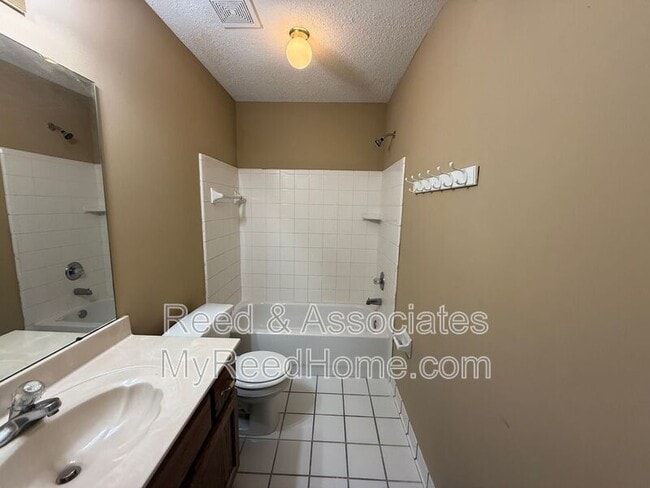 Building Photo - 6531 Annie Lee St
