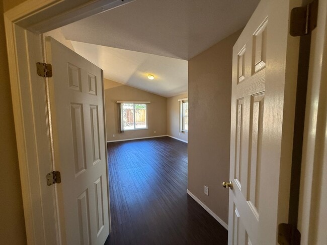 Building Photo - Single Story 4-bedroom home in Sylvan Scho...