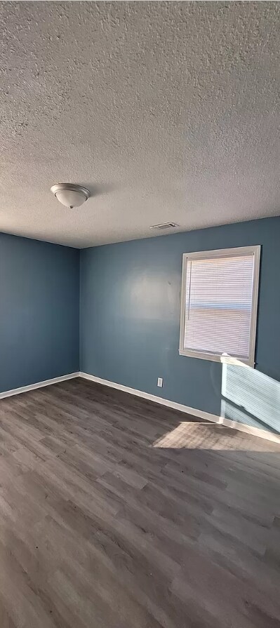 Building Photo - 744 N 70th St