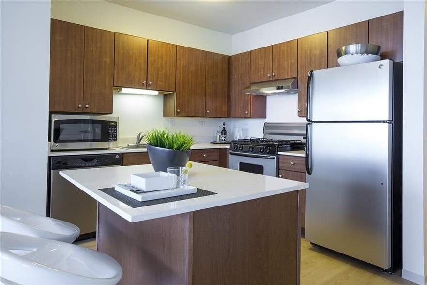 Building Photo - 189 N Michigan Ave