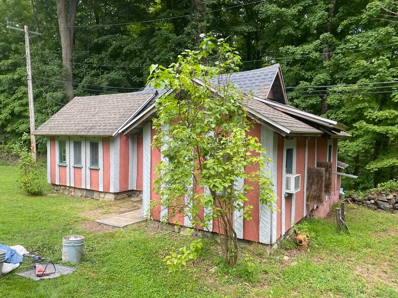 Building Photo - 37 Orchard Dr