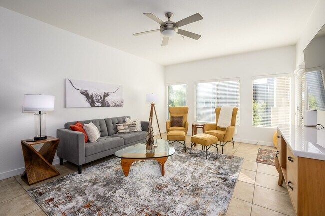 Building Photo - 5450 E Deer Valley Dr