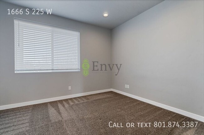 Building Photo - 1666 S 225 E
