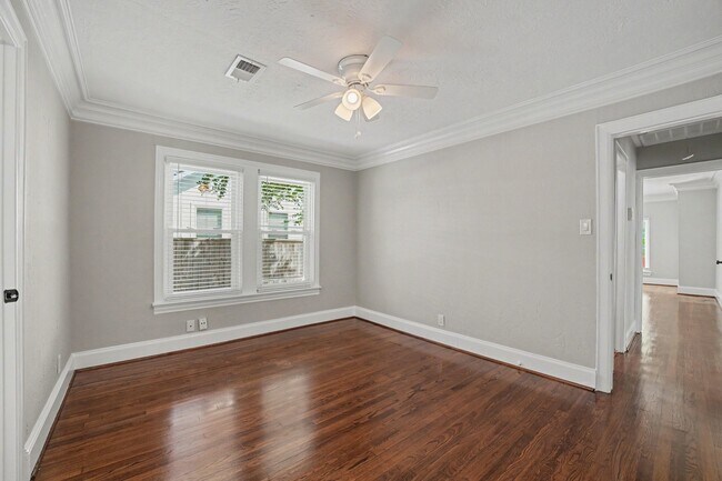 Building Photo - 2805 Rosewood St