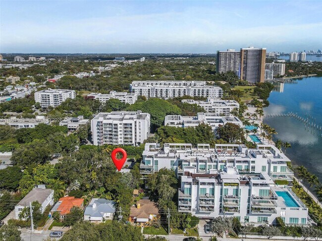 Building Photo - 710 NE 62nd St