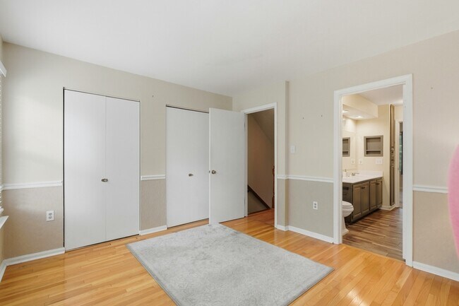 Building Photo - 4333 Gilmer Ct