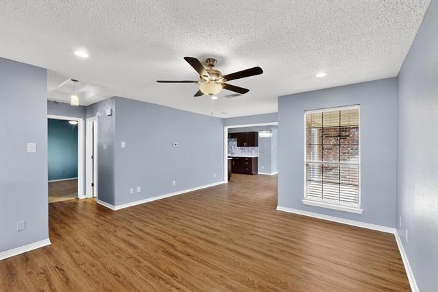 Building Photo - 1902 N Irving Heights Dr