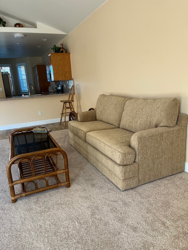Building Photo - 2472 Chardonnay Dr