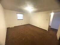 Building Photo - 346 Township Rd