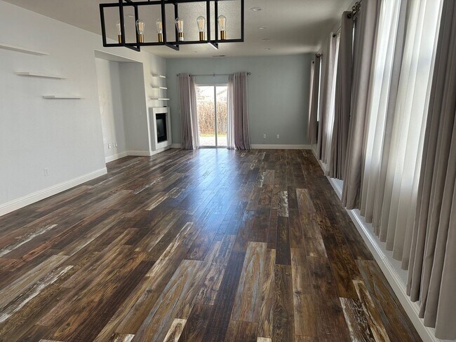 Building Photo - Curti Ranch bungalo