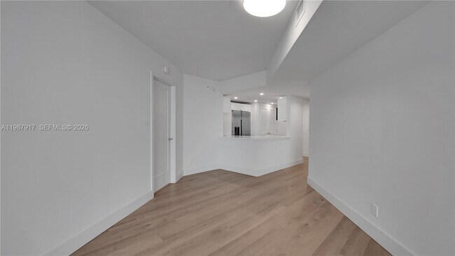 Building Photo - 555 NE 34th St