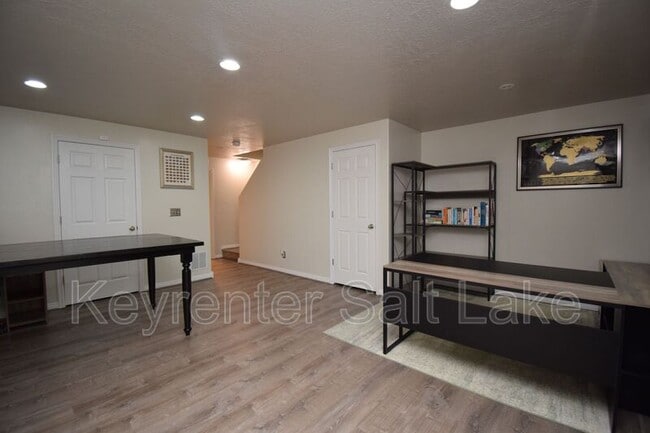 Building Photo - 10533 S Oquirrh Lk Rd