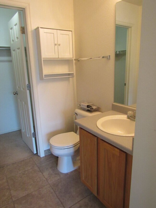 Building Photo - Double Master layout