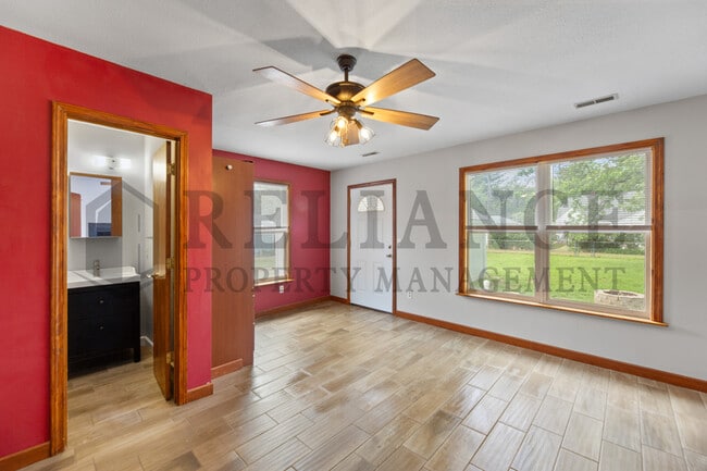 Building Photo - 737 S Lorraine Ave