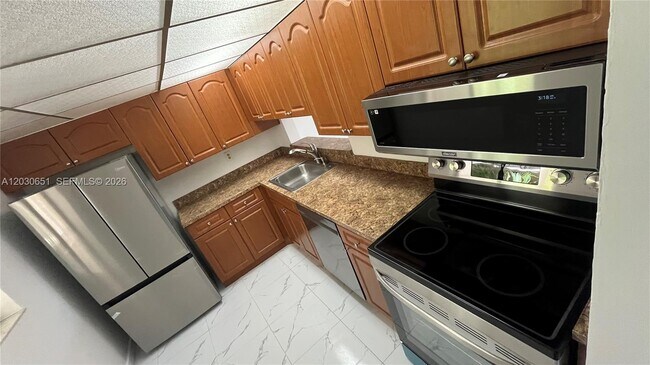 Building Photo - 8045 SW 107th Ave