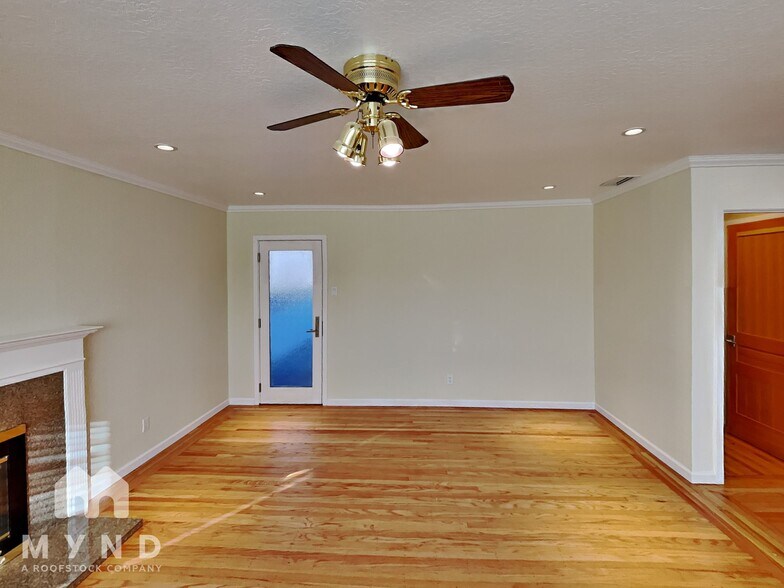 Building Photo - 2522 Buena Vista Ave