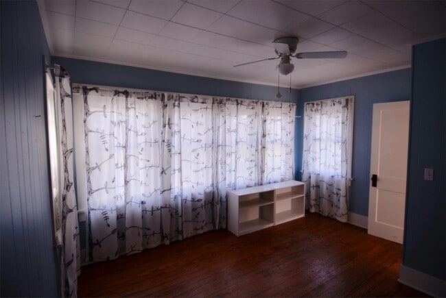 Building Photo - 330 Rollston Ave