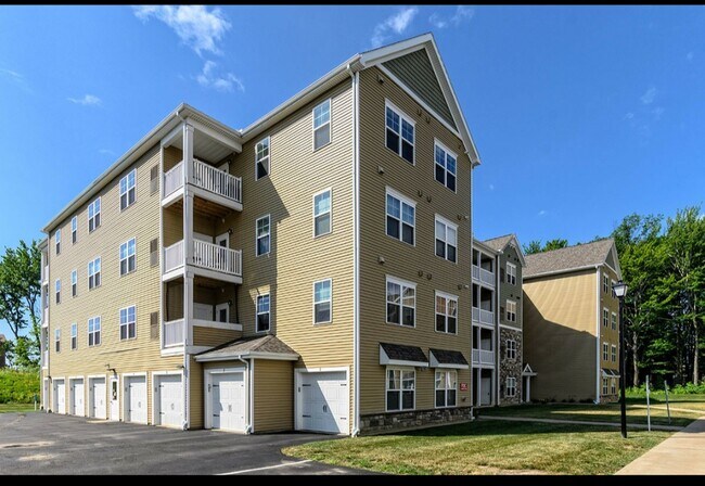 Building Photo - 4427 Hammocks Dr